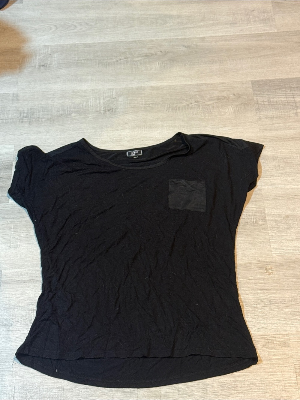 Women's Black Short Sleeve Crewneck Pocket Tee